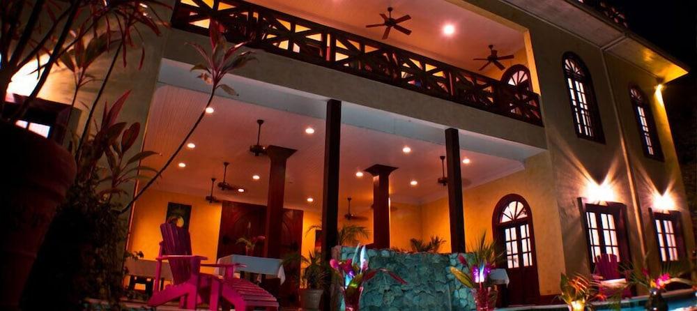 Mahogany Hall San Ignacio Exterior foto
